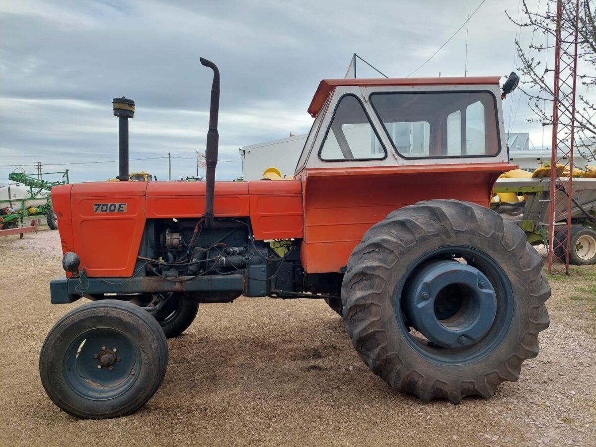 Tractor Fiat 700 E, Exvicente - Image 2