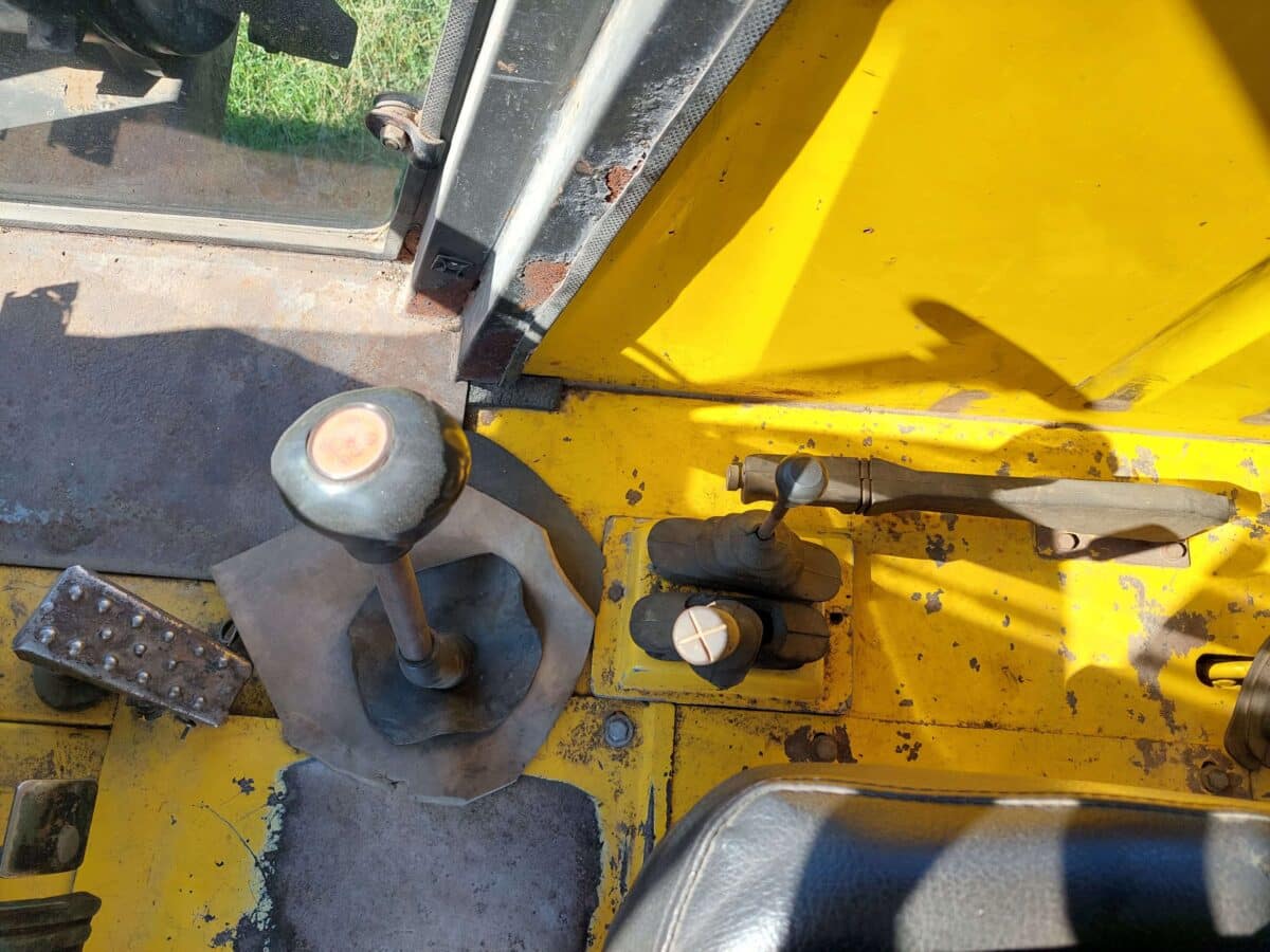 Tractor Pauny 250 Doble Traccion. Rod Dual, 14000Hs_ exanquema - Image 4