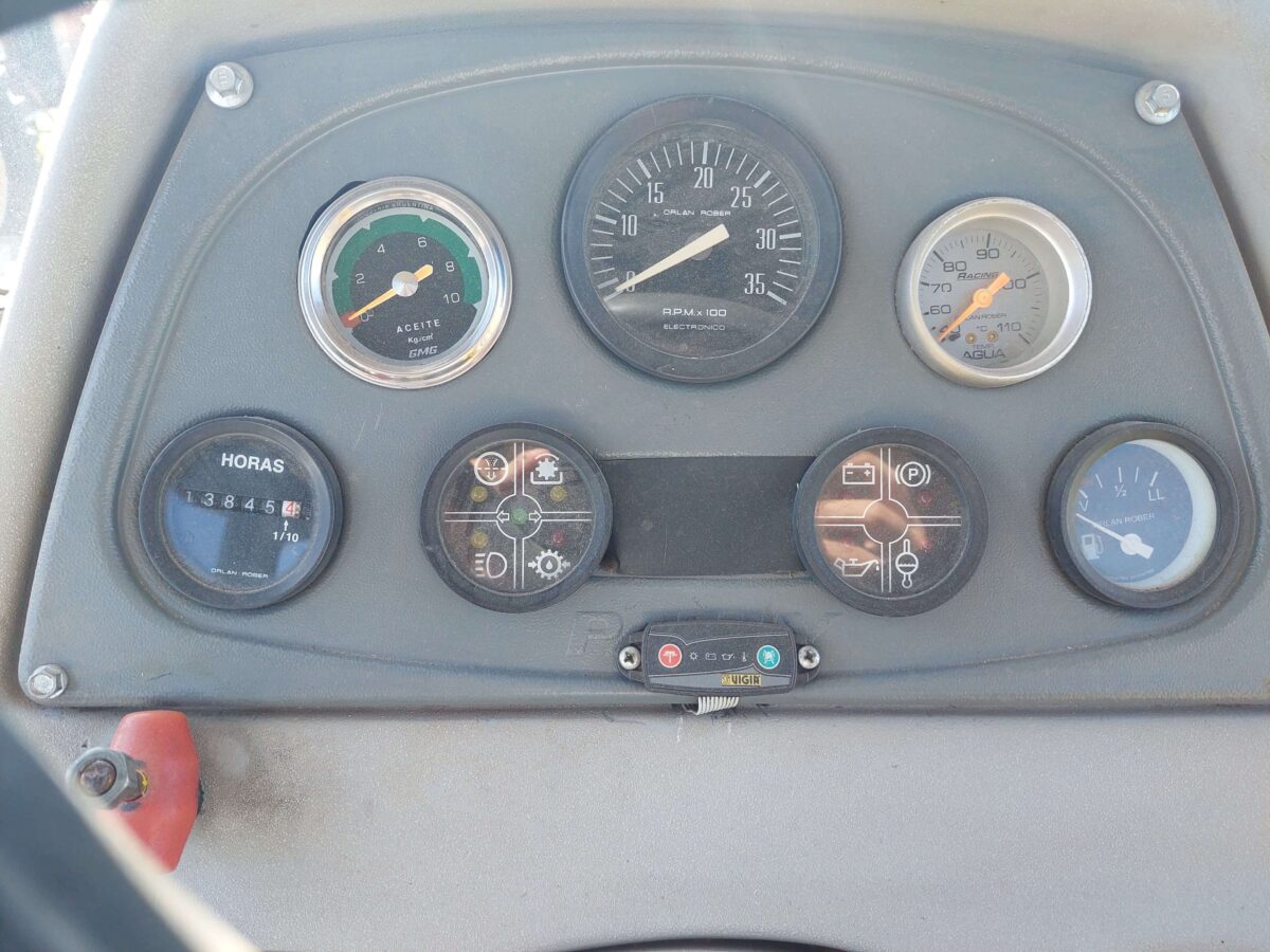 Tractor Pauny 250 Doble Traccion. Rod Dual, 14000Hs_ exanquema - Image 2