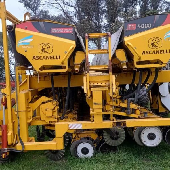 Sembradora de granos finos Ascanelli Magnum RS4000 de 45 a 21