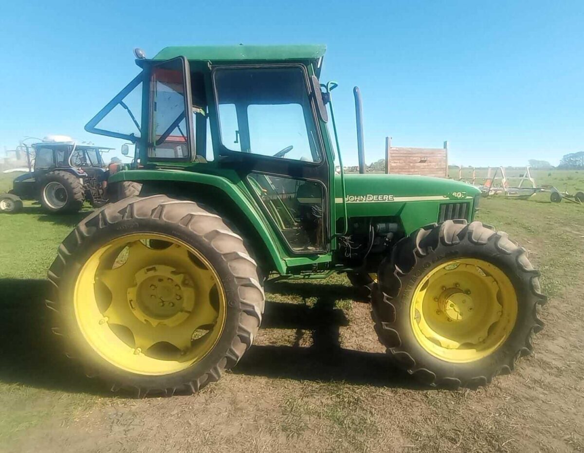 Tractor John Deere modelo 5605 DT_ expuliticarlos - Image 4