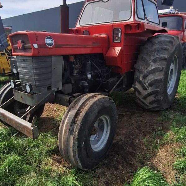 Massey Ferguson 1095, Motor Perkins, Tres Arroyos_ exprimomiguel