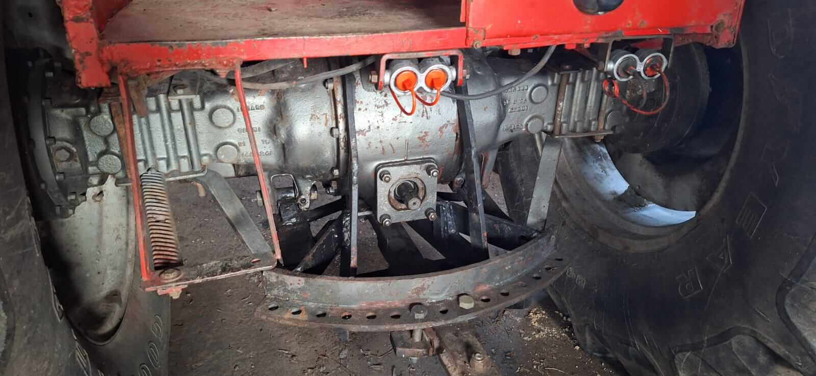 Massey Ferguson 1095, Motor Perkins, Tres Arroyos_ exprimomiguel - Image 3