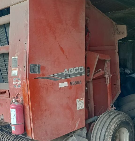 Rotoenfardadora Hesston modelo 5556A en buen estado_ex flores