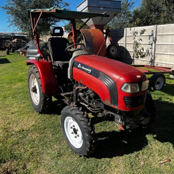Tractor Hanomag 304 a 2016 - Dirección Hidráulica - 2000 Hs