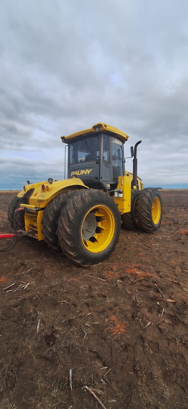 Tractor Pauny 580 Bravo con 6.800 Hs - Dual 18.4x38 - Vigia - Image 3