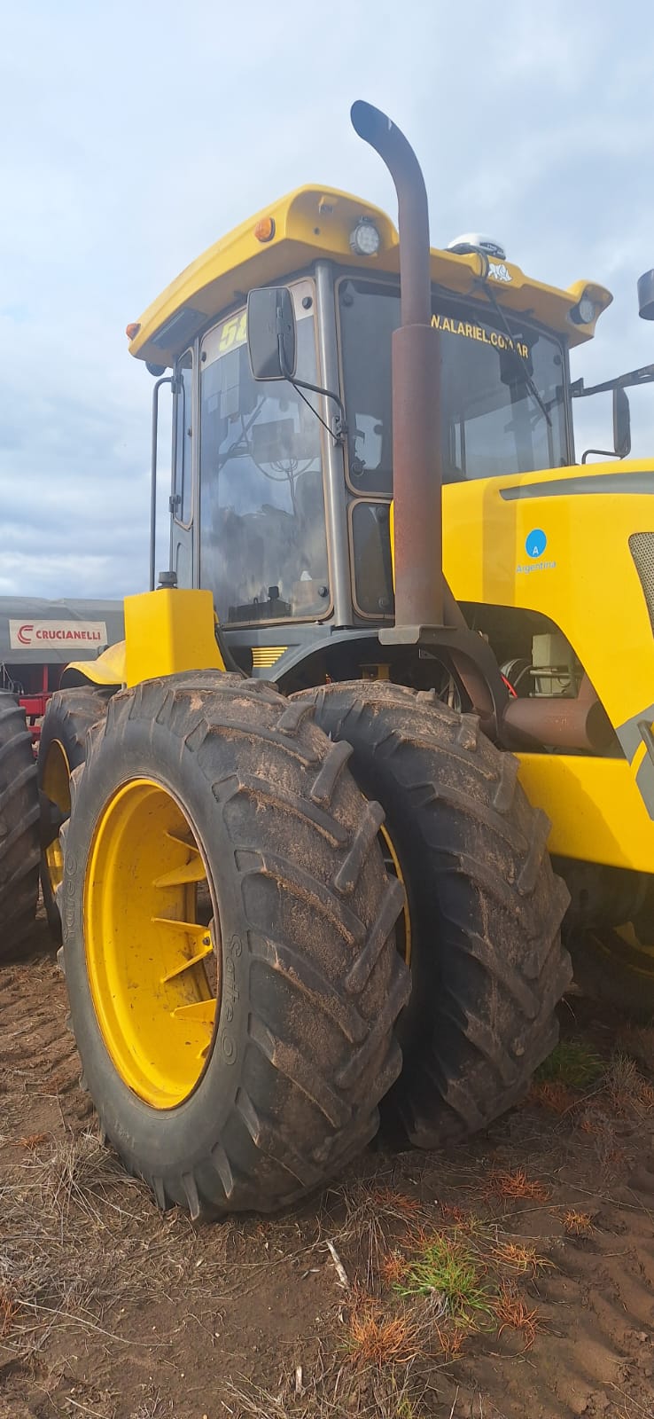 Tractor Pauny 580 Bravo con 6.800 Hs - Dual 18.4x38 - Vigia - Image 5