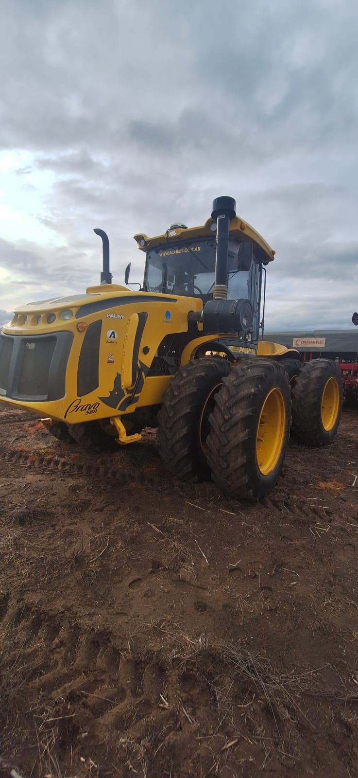 Tractor Pauny 580 Bravo con 6.800 Hs - Dual 18.4x38 - Vigia - Image 6