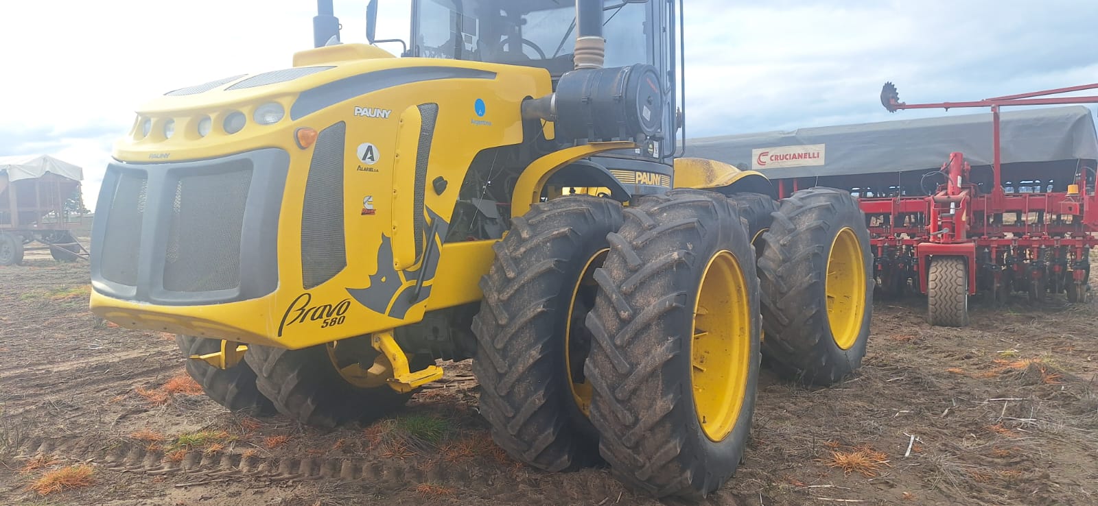 Tractor Pauny 580 Bravo con 6.800 Hs - Dual 18.4x38 - Vigia - Image 7