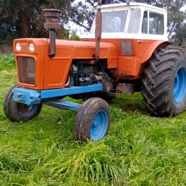 Tractor Fiat 900 - ROD 23.1 X 30 - Direccion Hidraulica